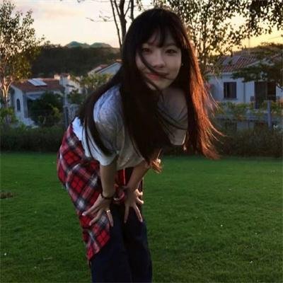 红色背篓